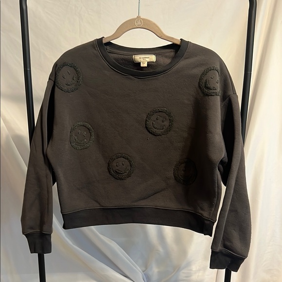 no comment Tops - 🖤 No Comment NY-LA Black Smiley Face Sweatshirt – Size L